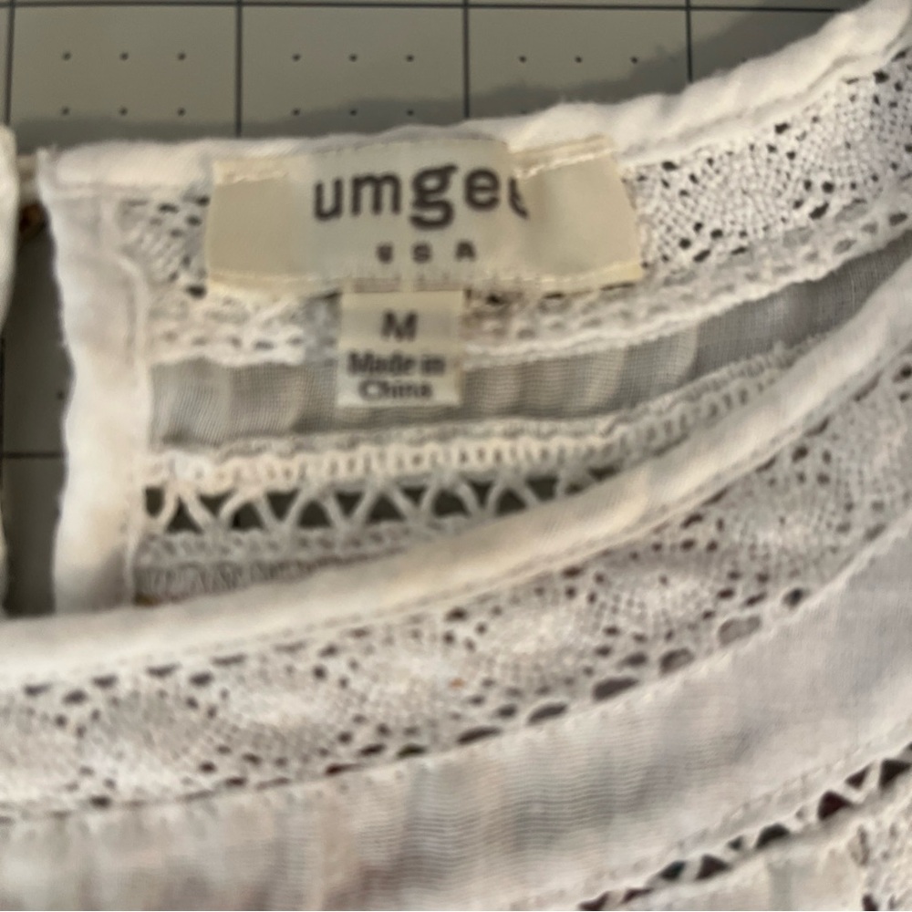Umgee White Gauze Blouse Crochet & Floral Embroidery Detail M - Picture 10 of 11